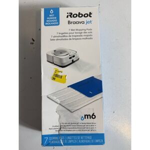 iRobot Braava jet Wet Mopping Pads 7 pack. Box Is dinged up But pads are new